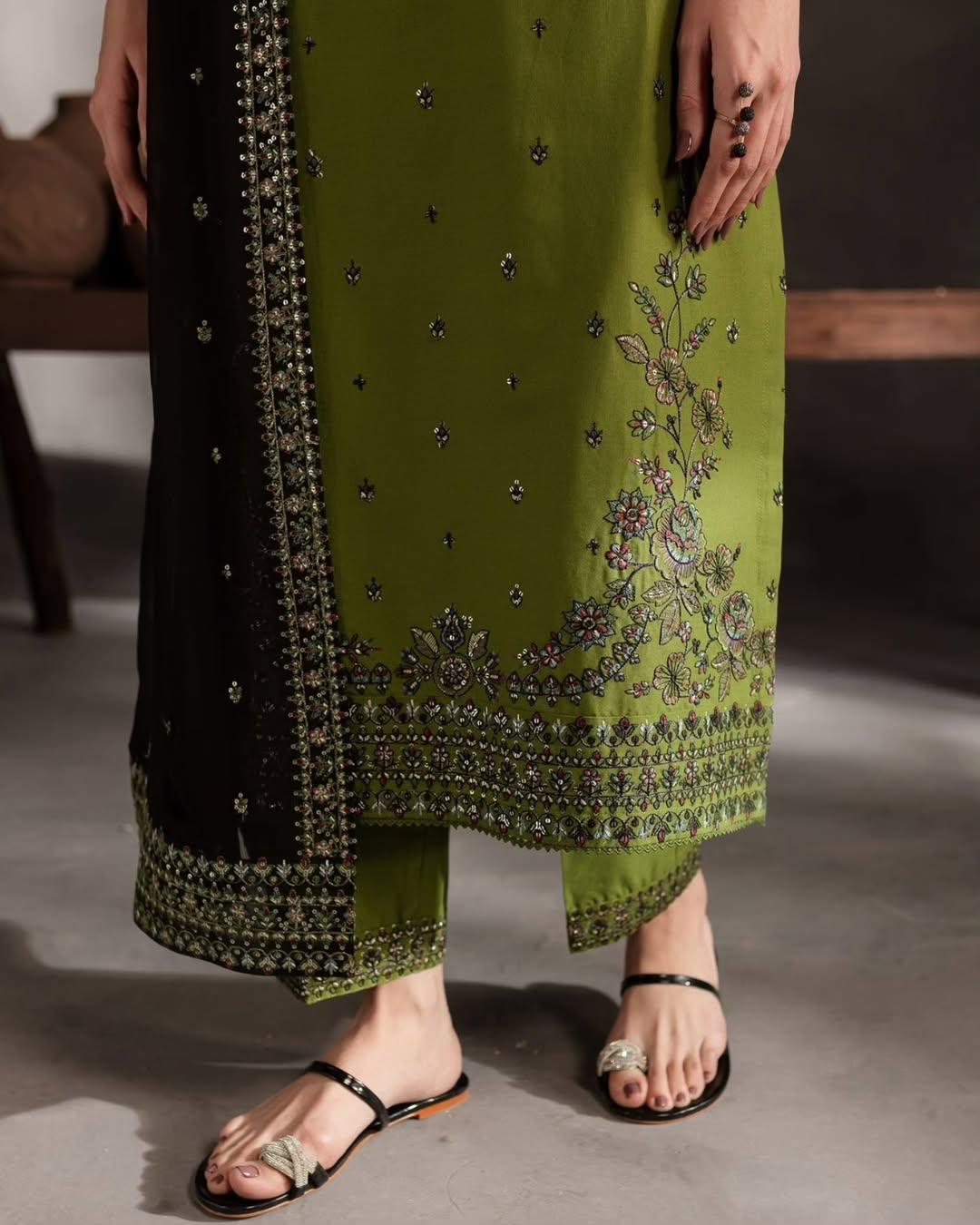 EZZA-3PC(EMB)