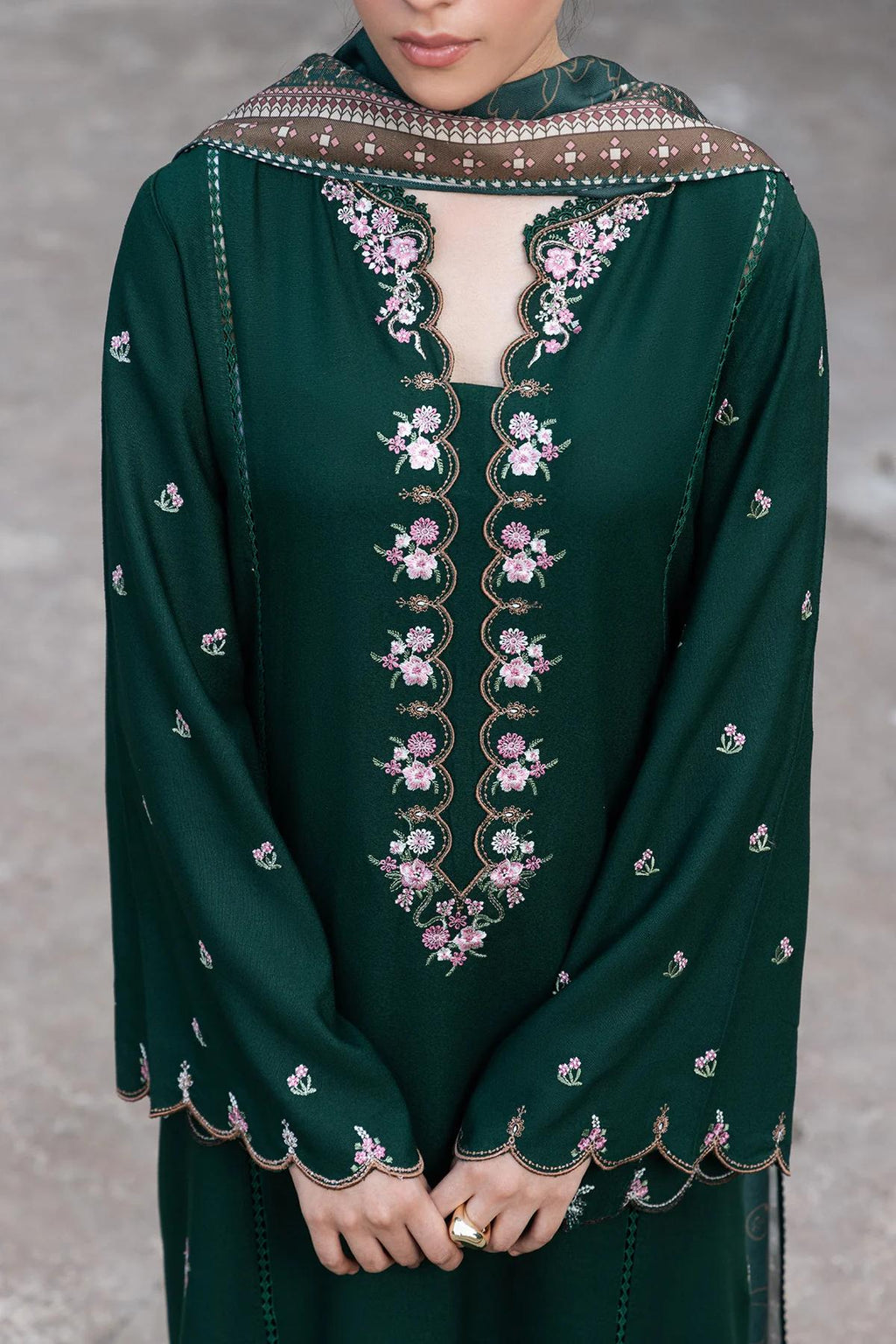 ZIVA GREEN-2PC(EMB)