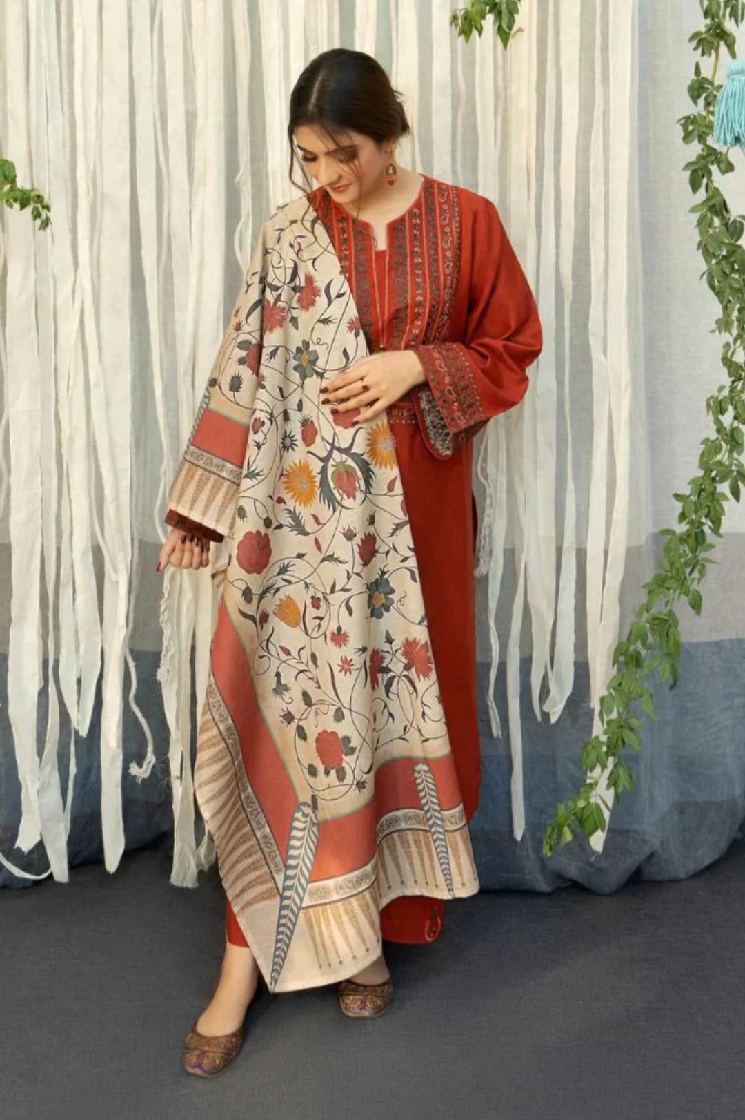 UROOJ  EMB 3Pc With Shawl
