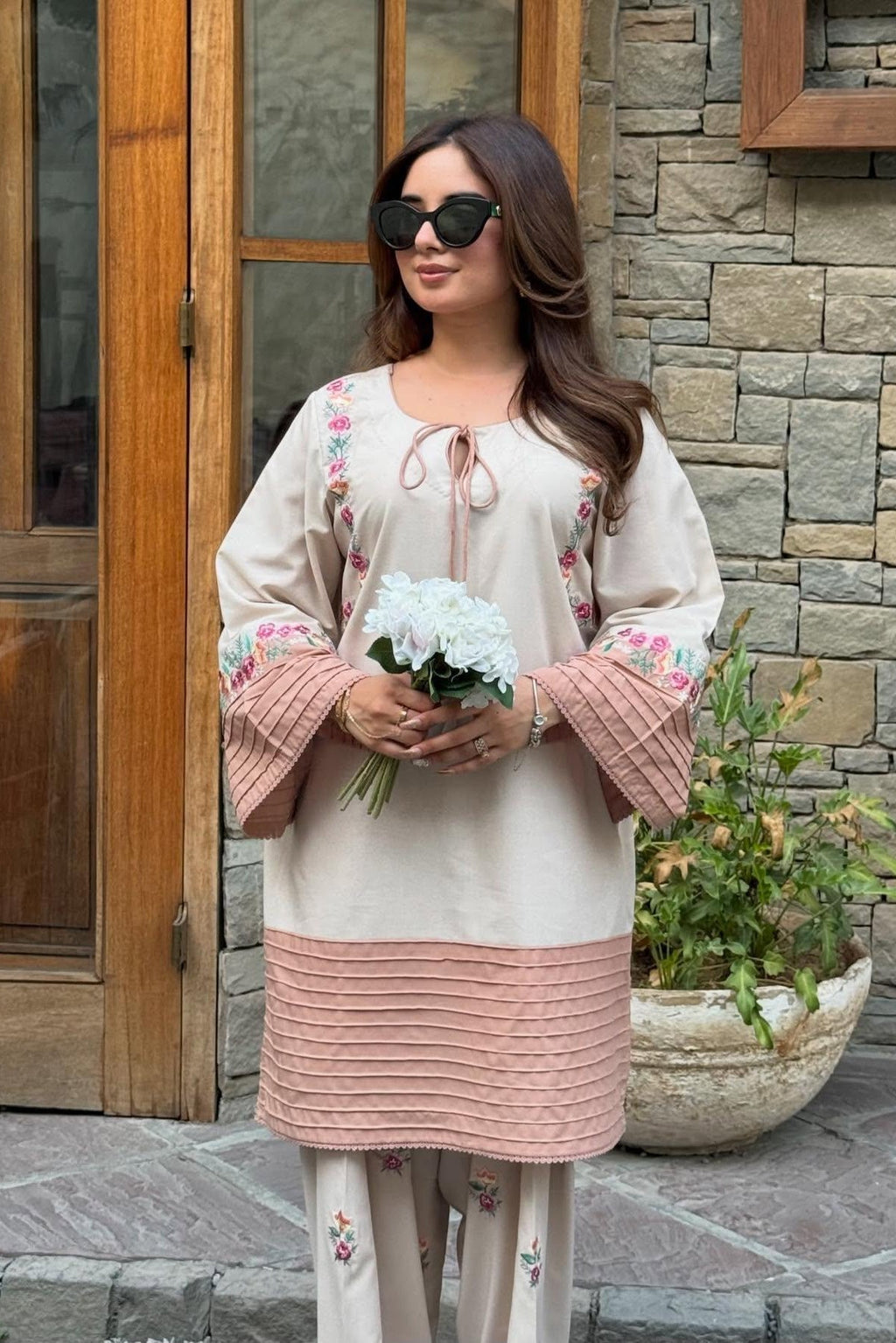 VAARI (FARSHI SHALWAR)-2PC(EMB)