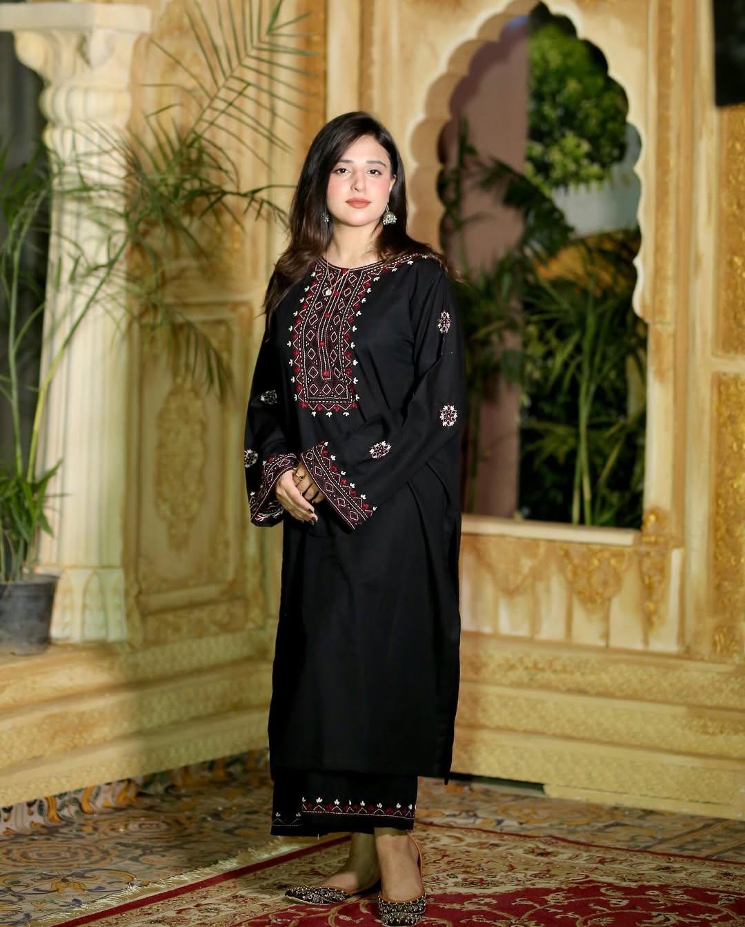 BLACK LUXE-2PC(EMB)