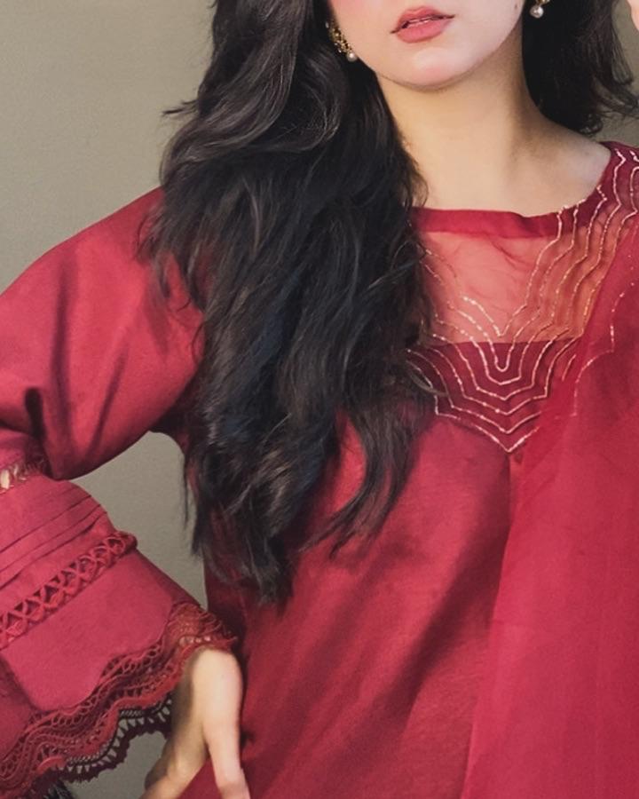 MAHNOOR SILK 3PC WITH FARSHI SHALWAR