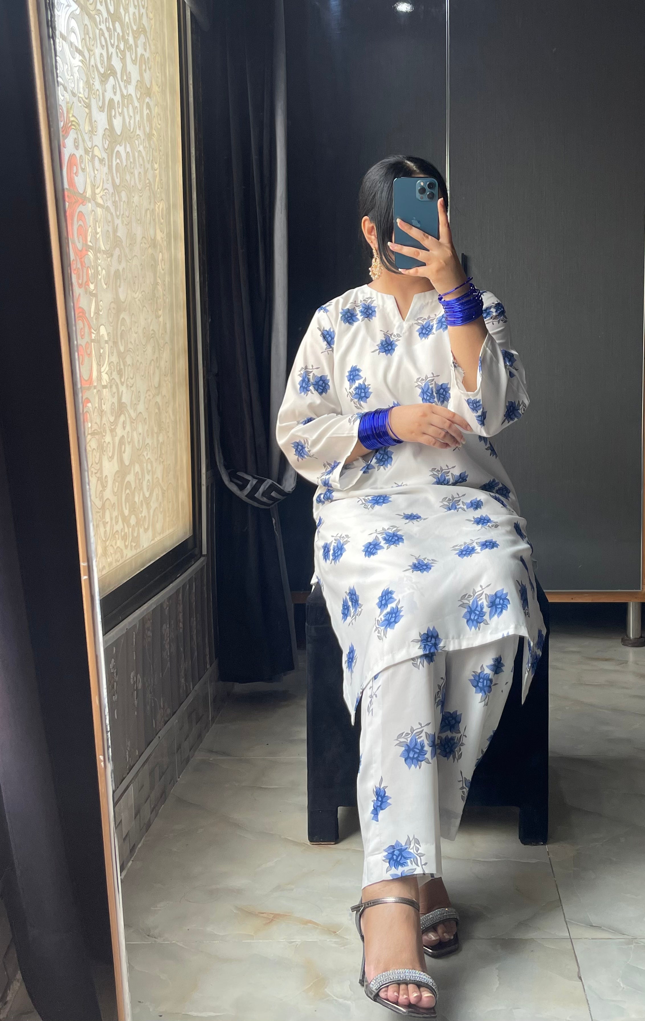 White & Blue Garden 2Pc