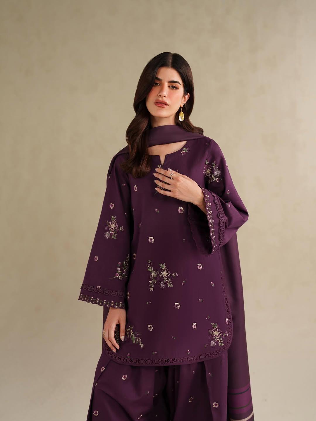IZNIK SHAWL-3PC(EMB)