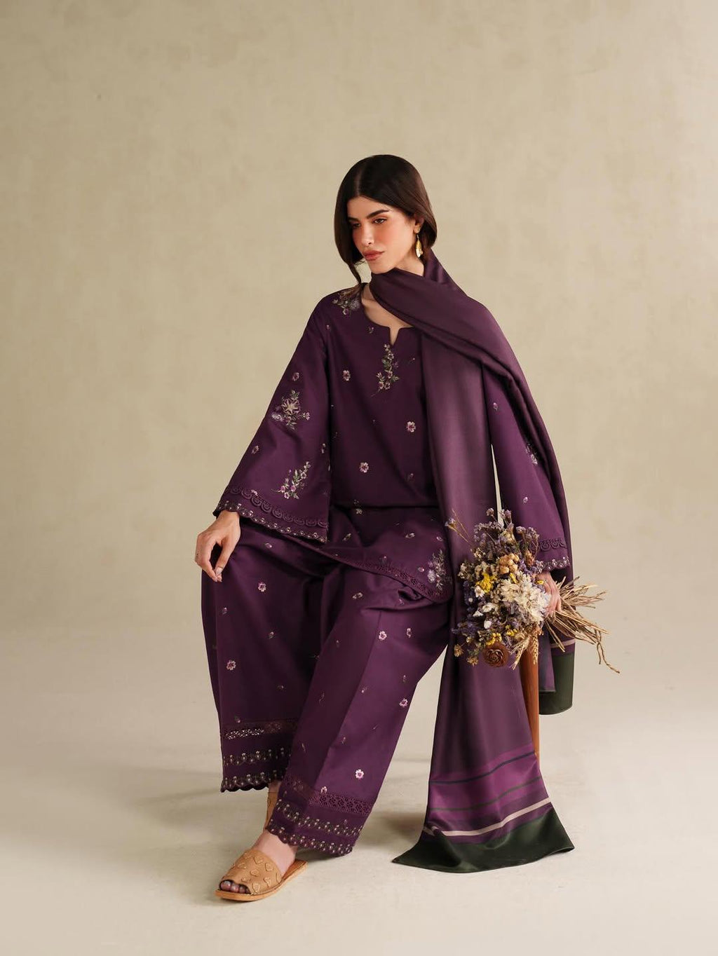 IZNIK SHAWL-3PC(EMB)