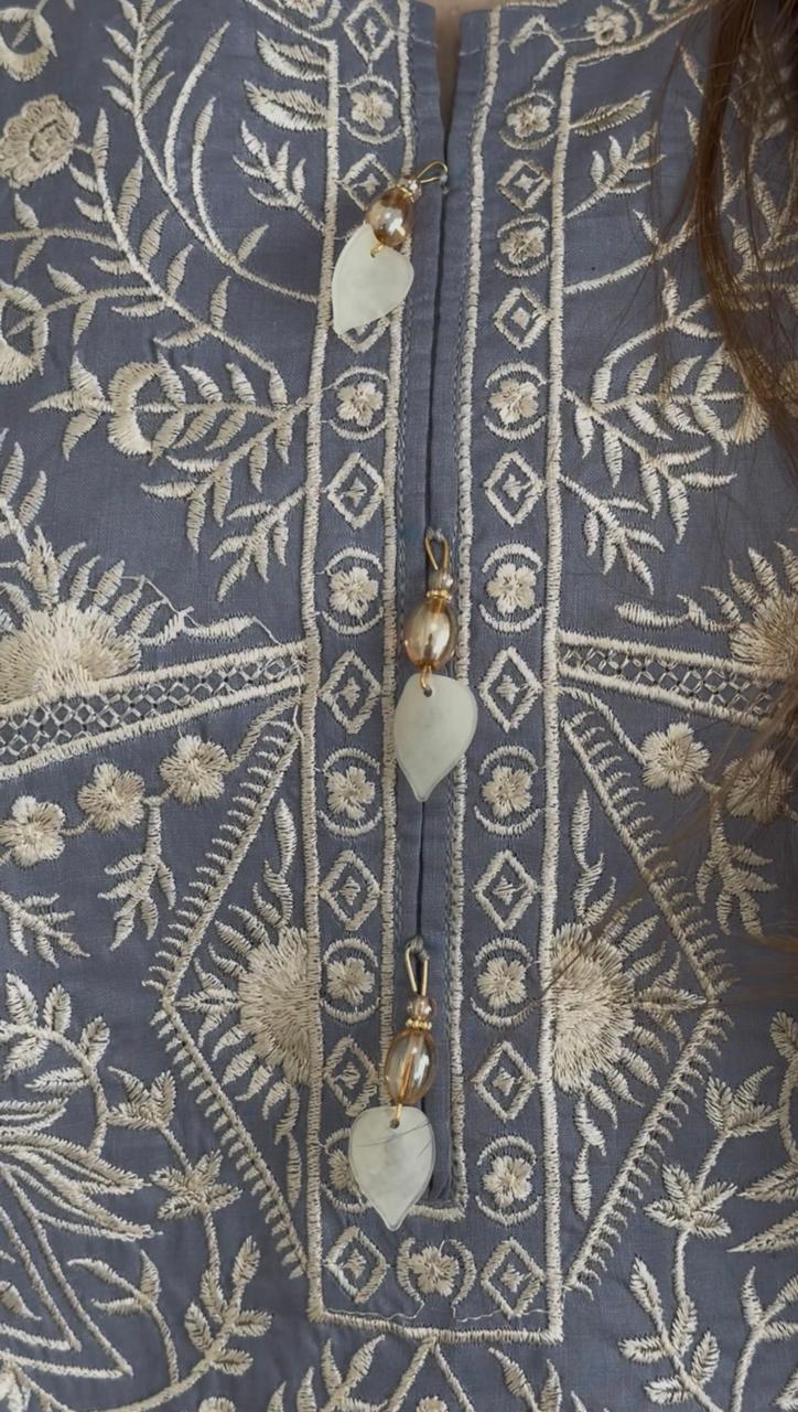 DAIM LAWN-2PC(EMB)