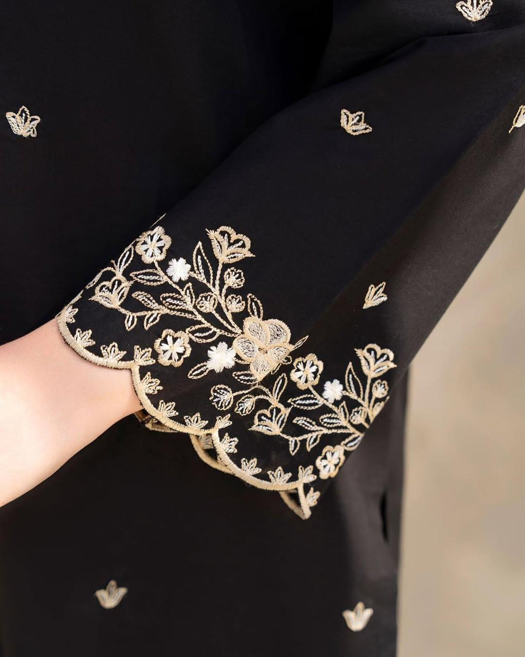 BLACK GULAB-2PC(EMB)