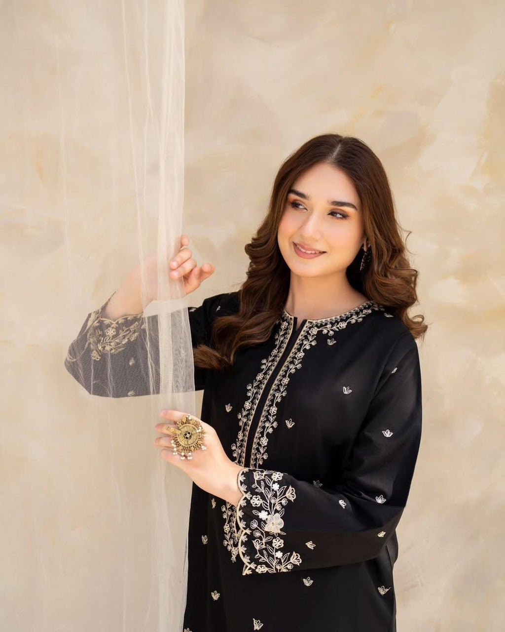 BLACK GULAB-2PC(EMB)
