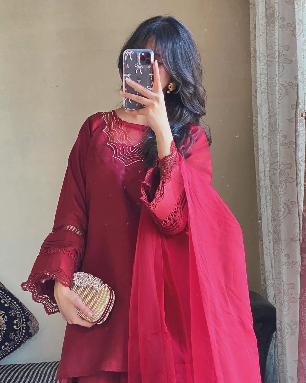 MAHNOOR-3PC(EMB)