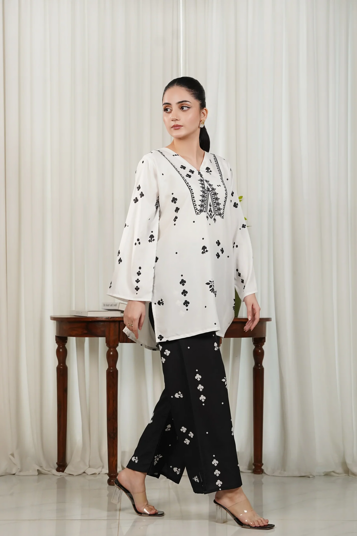 WHITE ORCHID-2PC