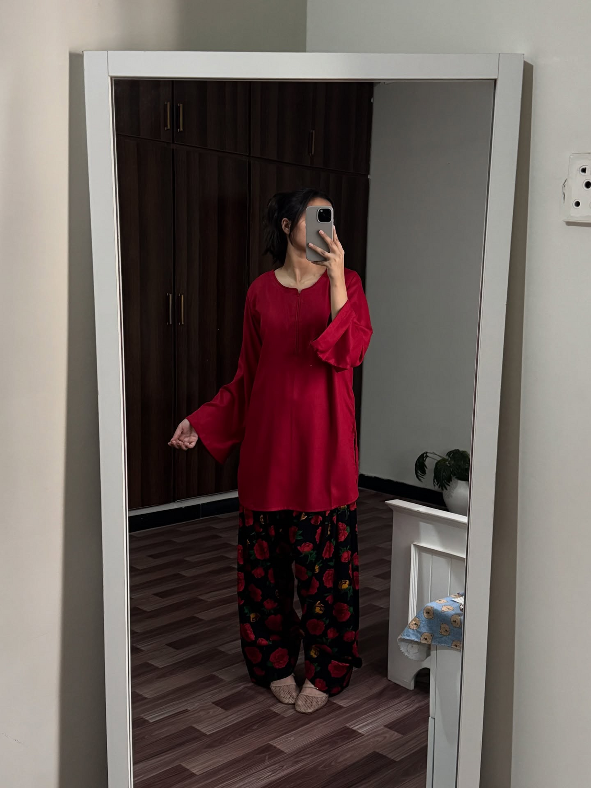ZAREEN (FARSHI SHALWAR)-2PC