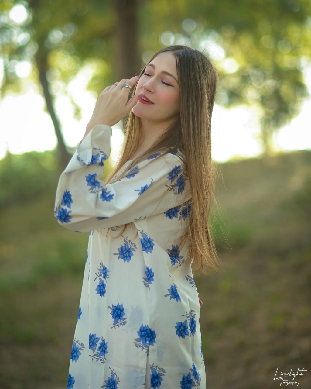 WHITE & BLUE GARDEN-2PC
