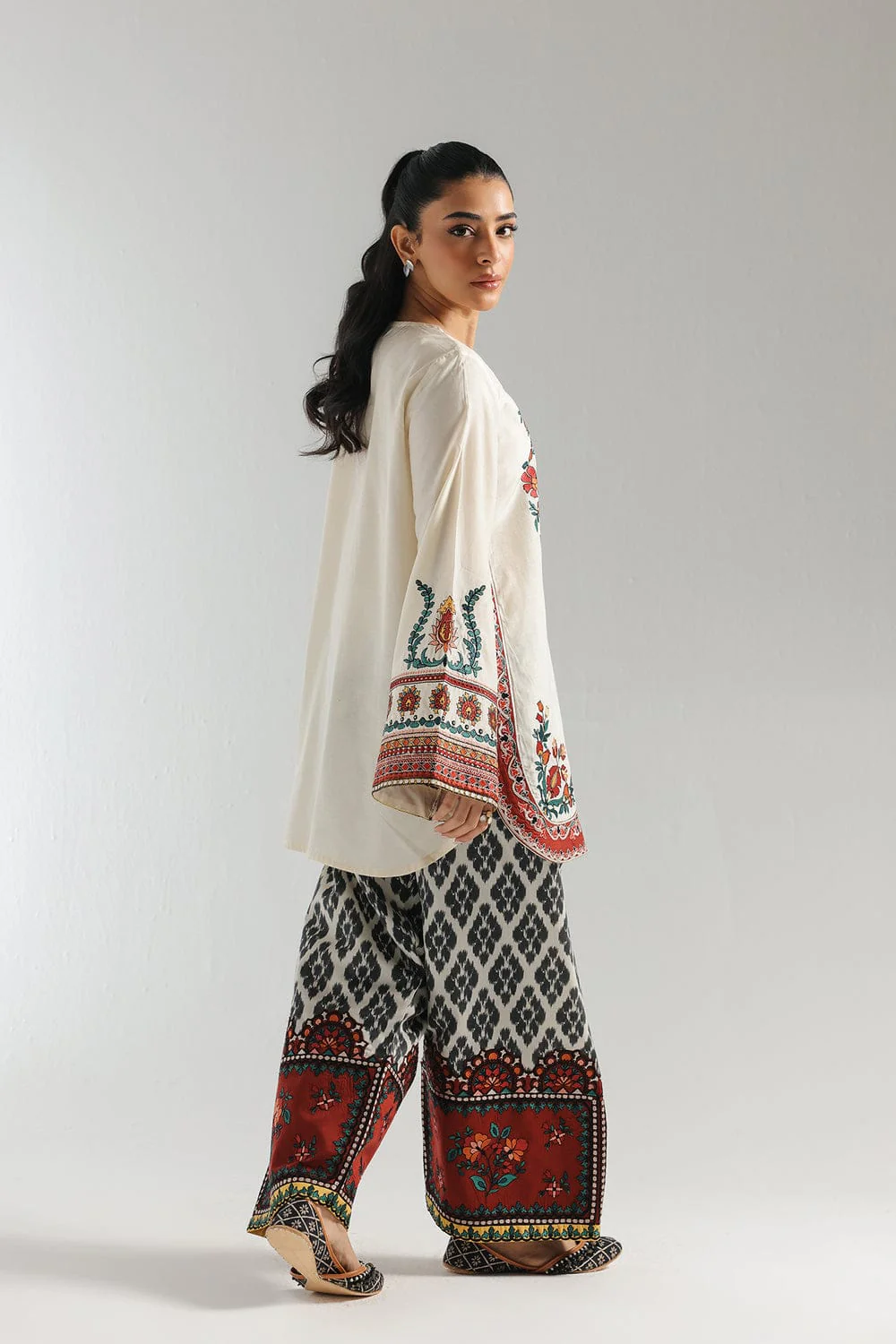 GULISTAN CHARM-2PC