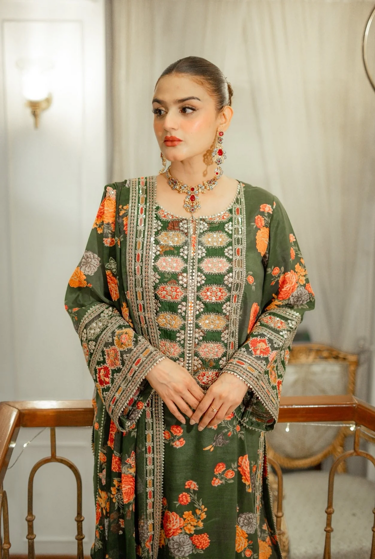 KAREENA-3PC(EMB)