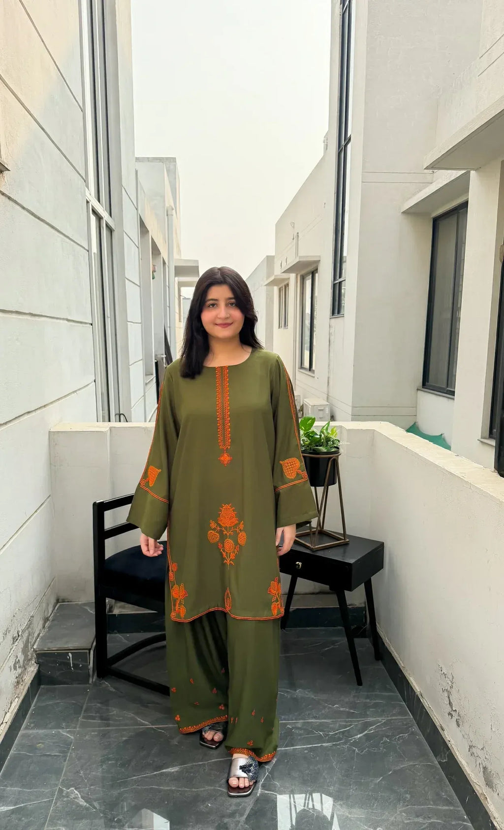 UMZAY LEAF GREEN-2PC(EMB)