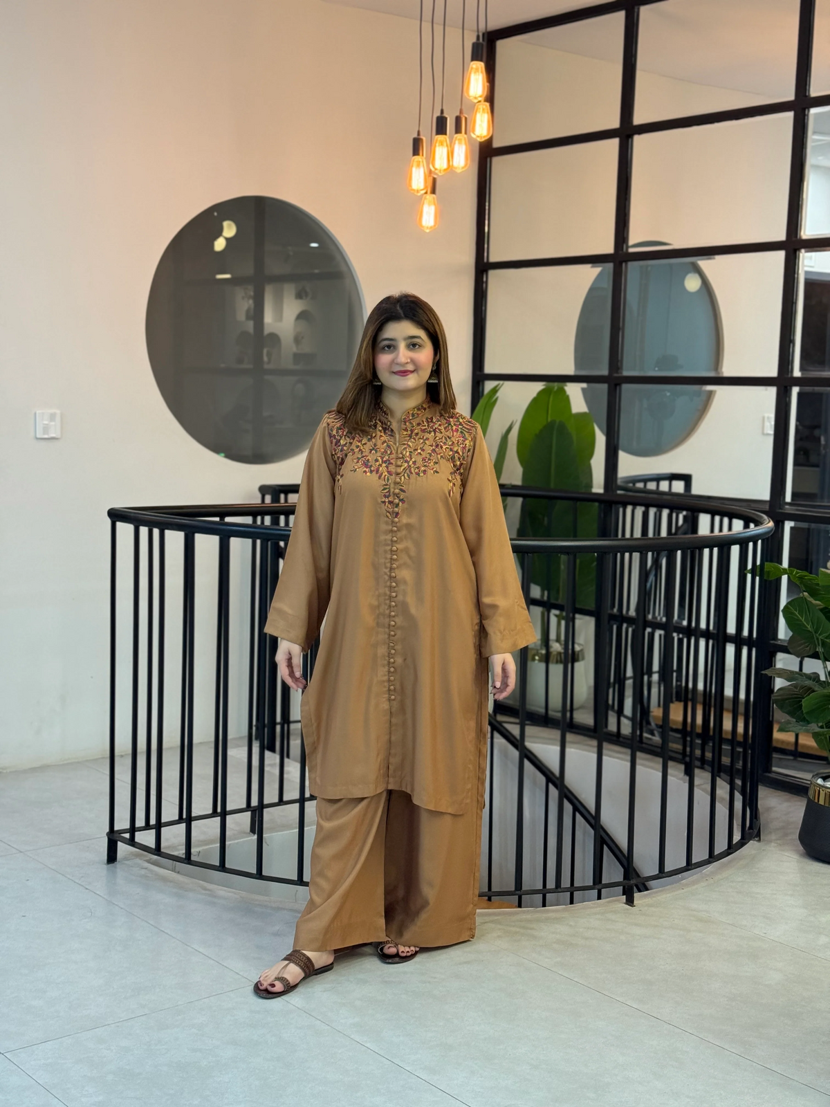 UMZAY BROWN-2PC(EMB)