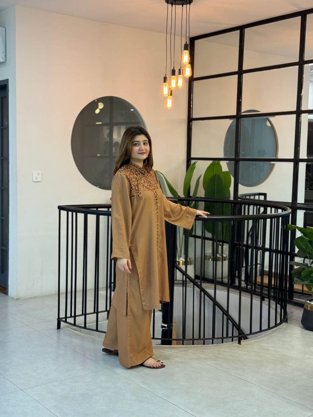 UMZAY BROWN-2PC(EMB)