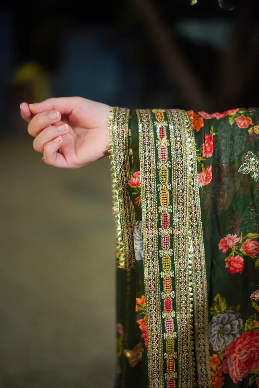 KAREENA-3PC(EMB)