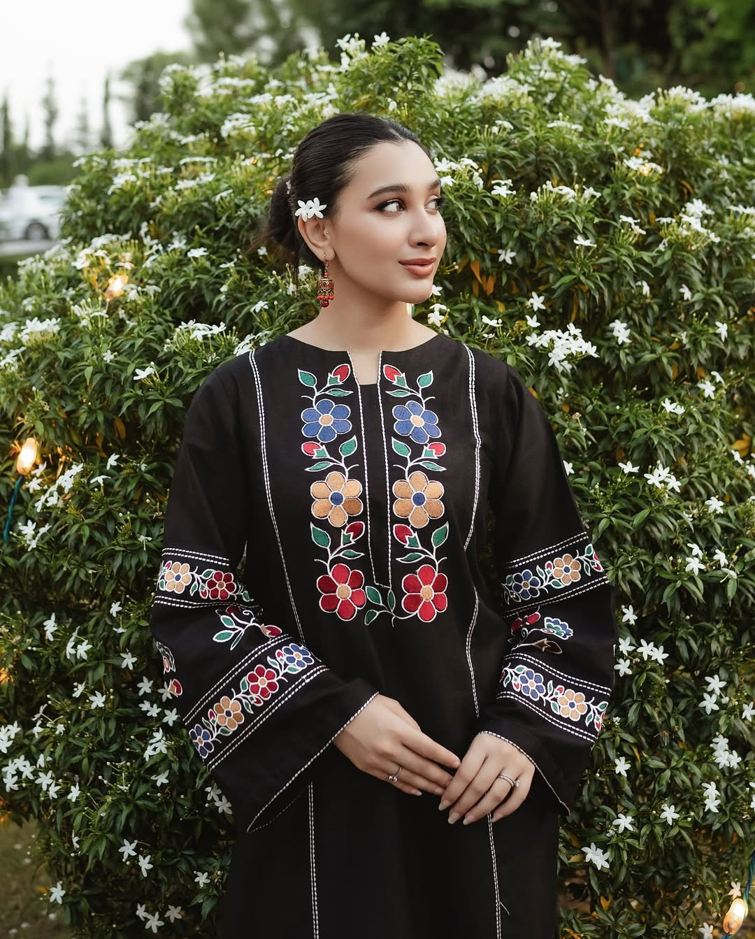 MAYA BLACK-2PC(EMB)