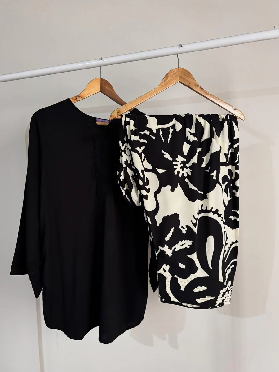 BLACK/WHITE SET ( FARSHI SHALWAR )