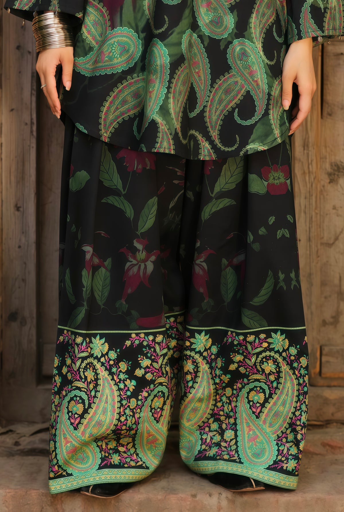 NOIR BLOOM (FARSHI SHALWAR)-2PC